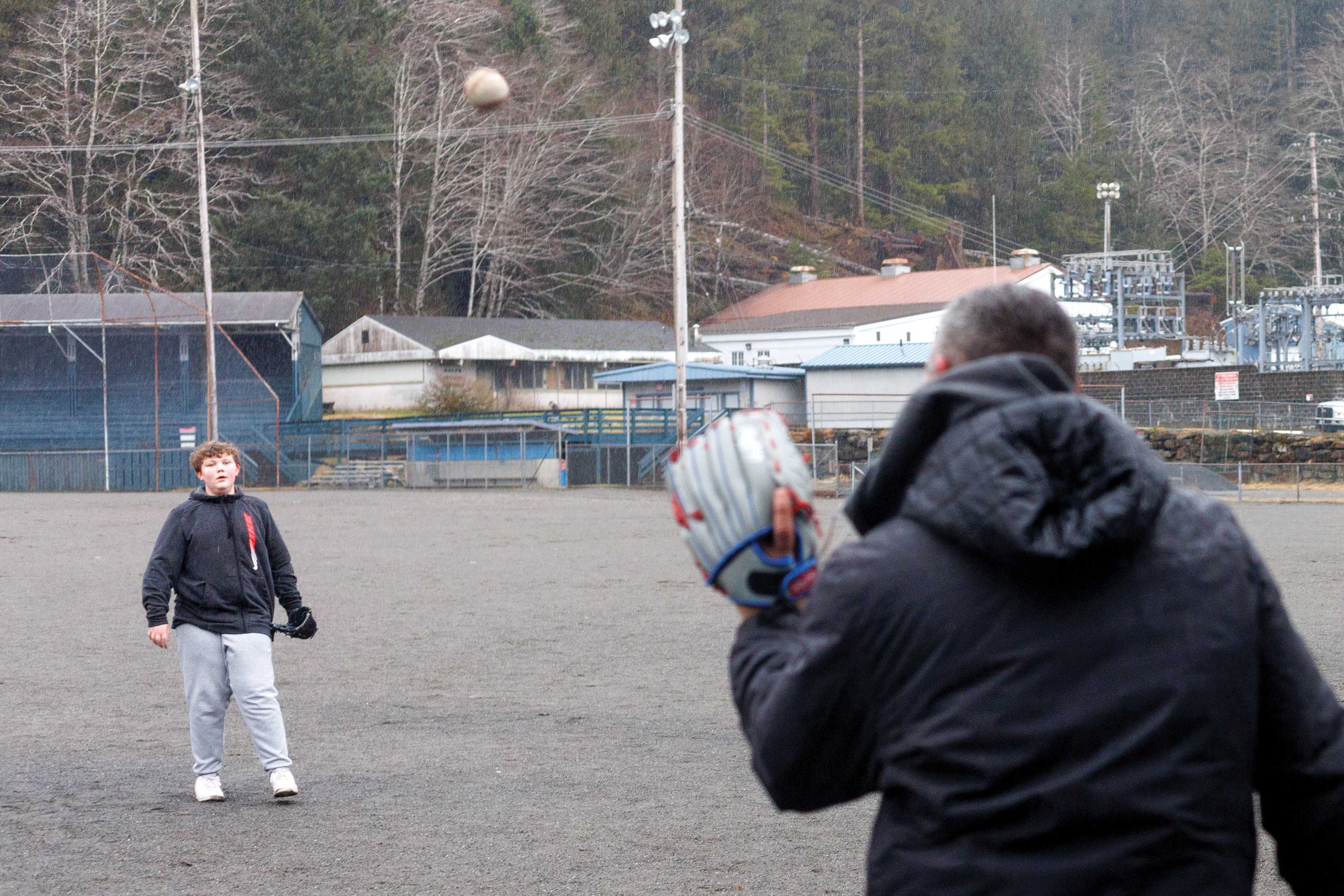 2023 02 08 Baseball Catch CMYK